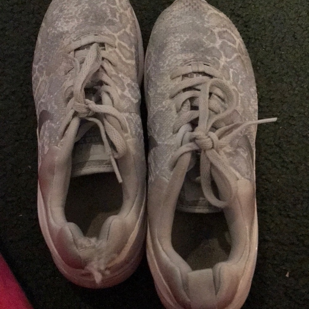 Nike Airmax Siren Snake Print Sneakers - Picture 4 of 6